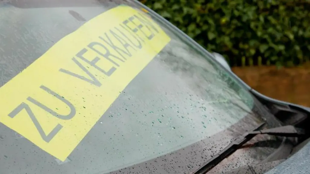 Wer-sein-Auto-privat-verkauft-muss-dem-Interessenten-eine-Probefahrt-genehmigen-Davor-sollten-beide-eine-schriftliche-Vereinbarung-unterzeichnen