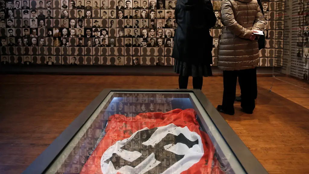 328D0E00DB6B3966-jpg2321638185801613823