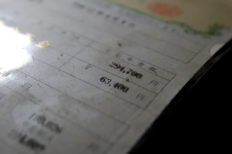 2015-04-01T065521Z-675524194-LM2EB3V0RJH01-RTRMADP-3-JAPAN-LONELYDEATHS-WIDERIMAGE-JPG7676934905867274408