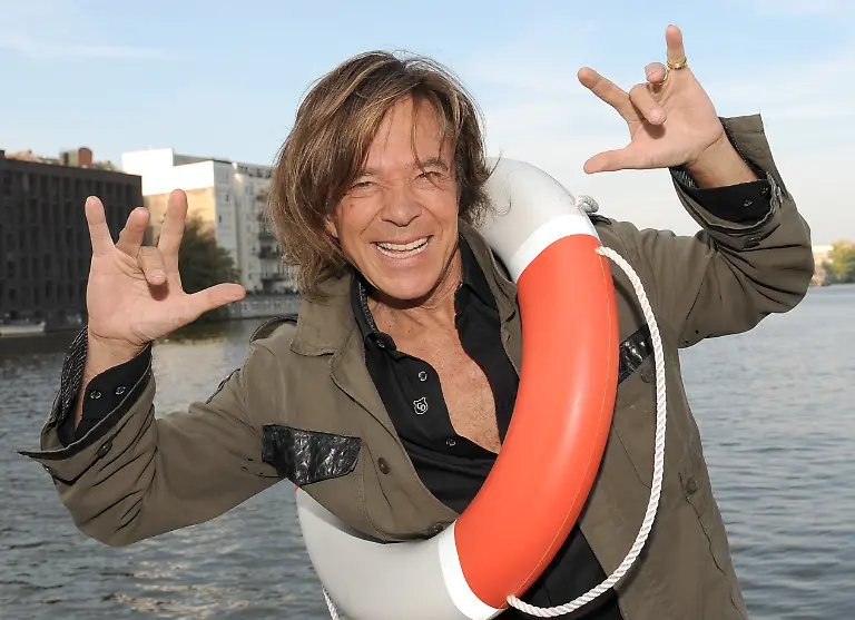 3oit1019-jpg2146336368331140274