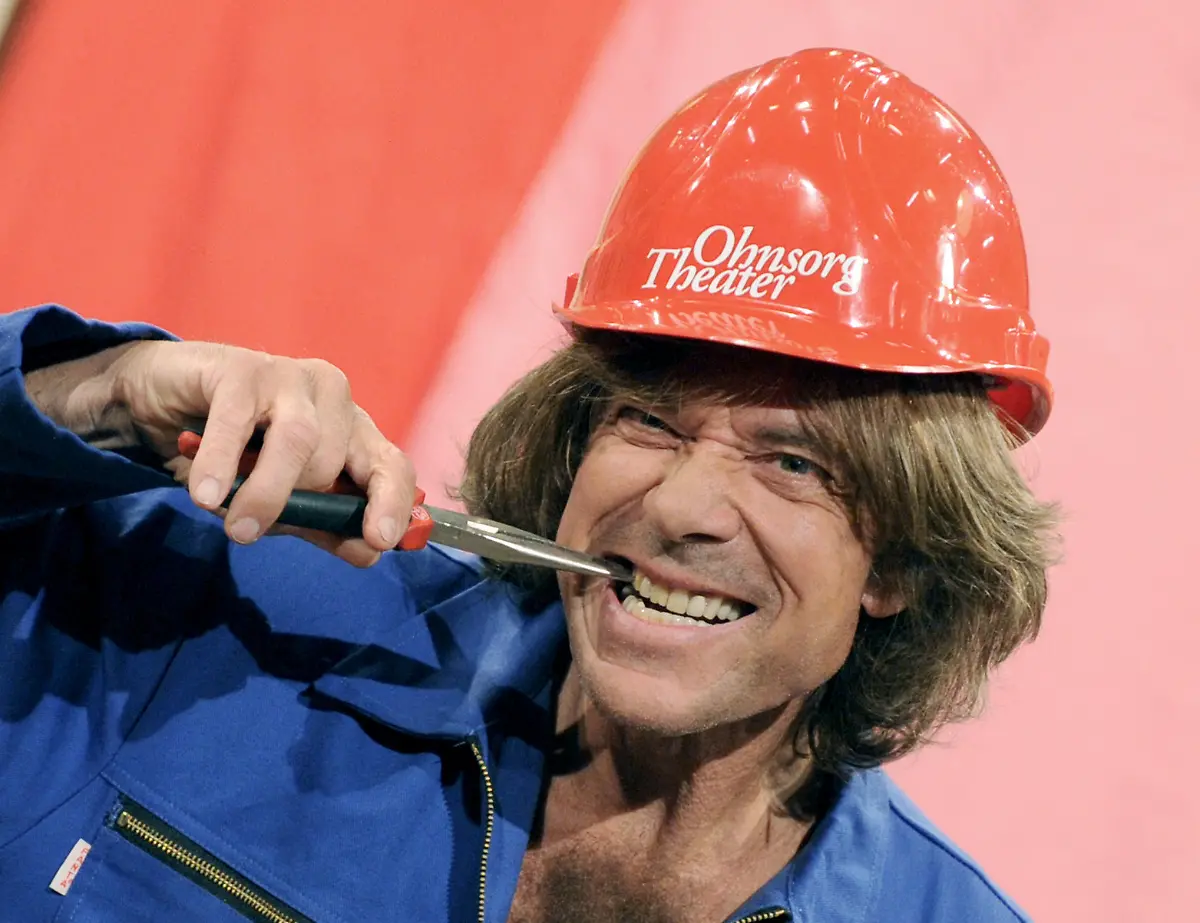 3oit1142-jpg374878844533971702