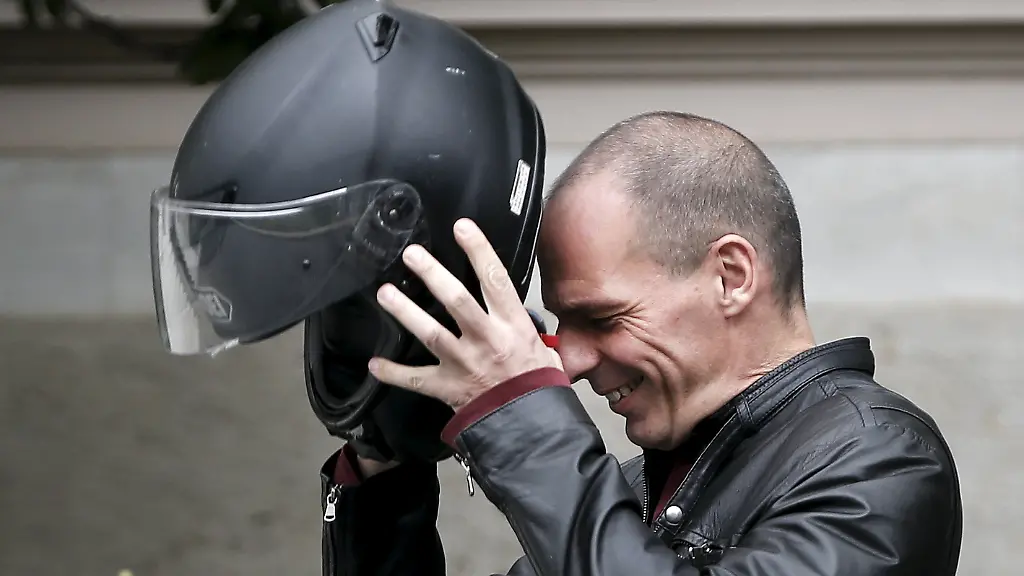 2015-03-27T131051Z-1942093928-GF10000040483-RTRMADP-3-EUROZONE-GREECE-VAROUFAKIS-JPG8617384247298877258