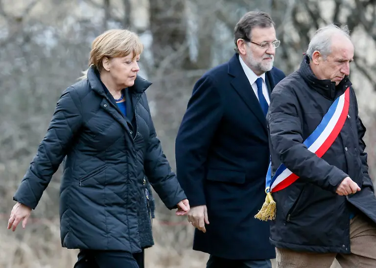 2015-03-25T162130Z-612244606-PM1EB3P1C4N01-RTRMADP-3-FRANCE-CRASH-JPG9053722155565486469