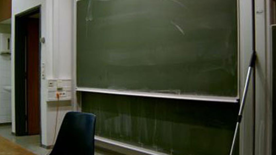 Sie sagt auch nichts darüber aus, an welchen Hochschulen die Lehre besonders gut ist, ob die Profs gern unterrichten und immer Zeit für ihre Studentinnen und Studenten haben.