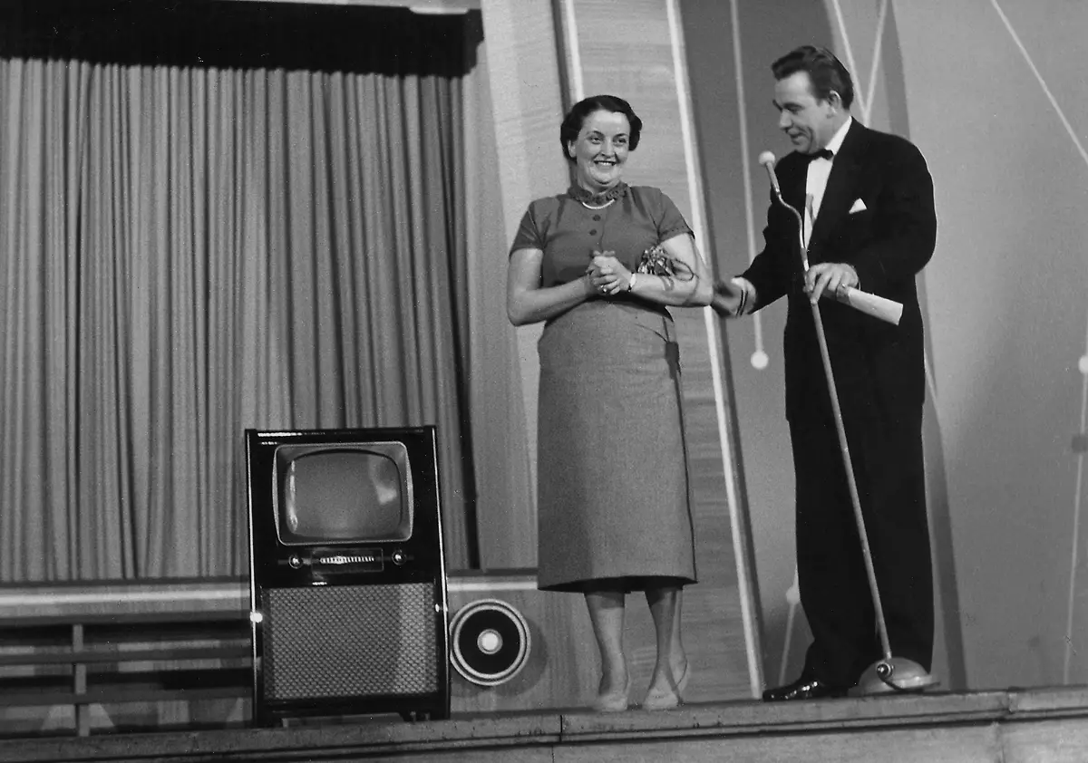 1954-1-zu-0-fuer-Sie-2