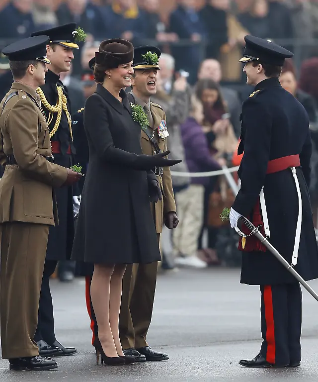 328CE2001471A76F-jpg3063450506227772380