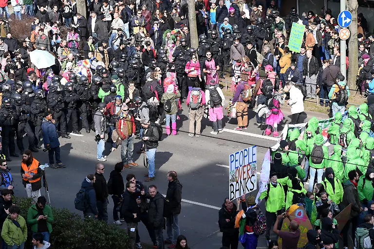 3ocz1111-jpg6157317557681850090