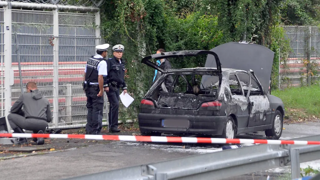 3o6t0227-jpg4358305789426498032