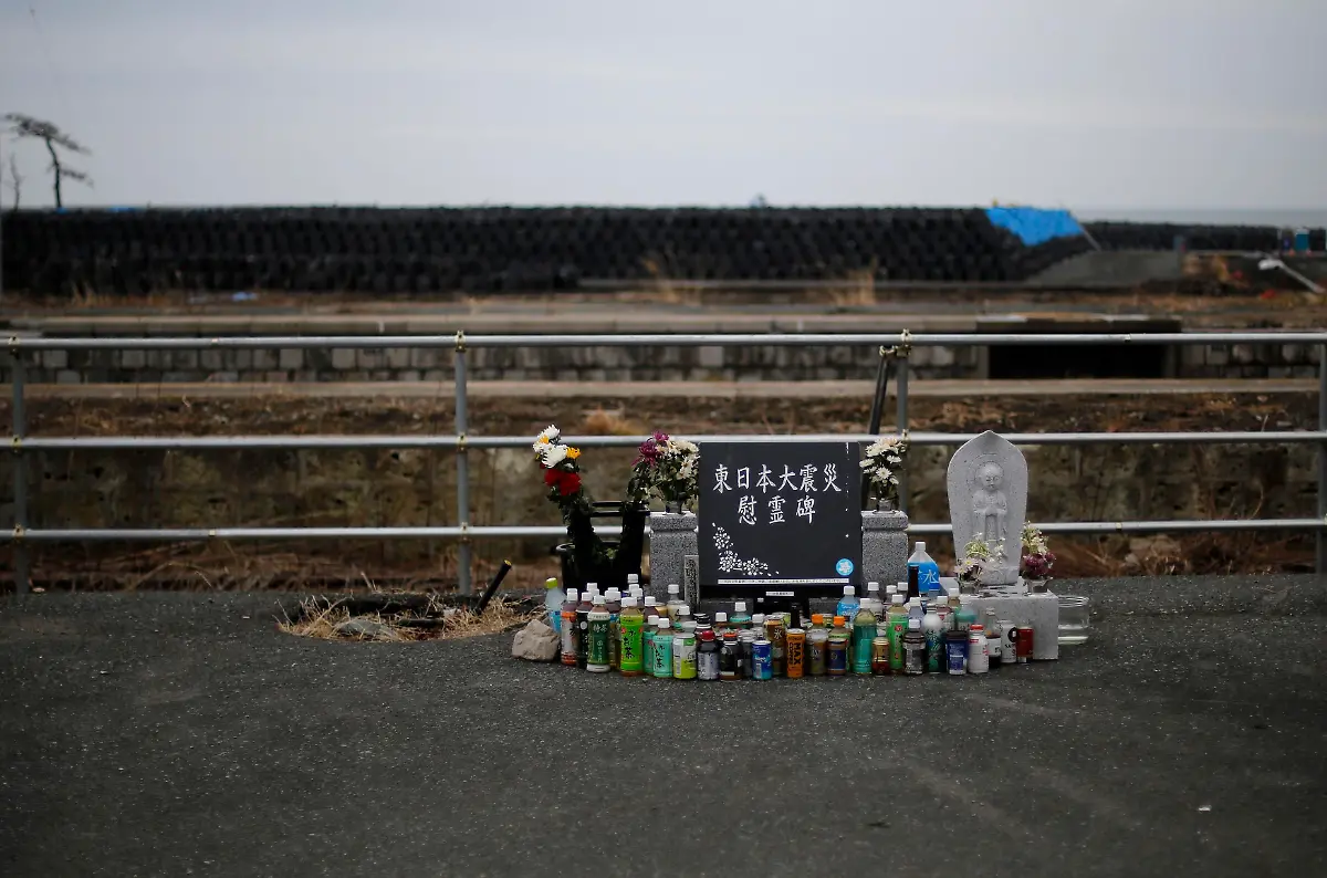 2015-03-09T075540Z-679303926-LM2EB350YXH01-RTRMADP-3-JAPAN-TSUNAMI-WIDERIMAGE-JPG973262892849914385