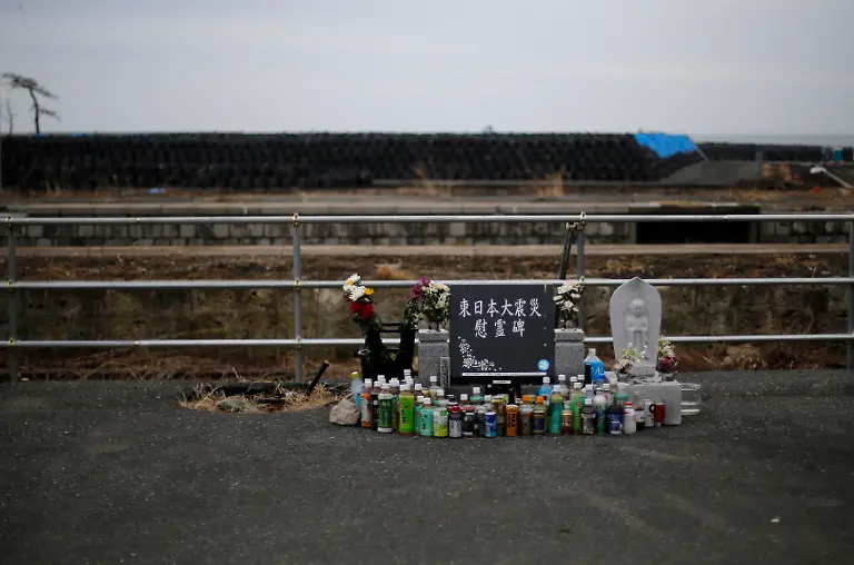 2015-03-09T075540Z-679303926-LM2EB350YXH01-RTRMADP-3-JAPAN-TSUNAMI-WIDERIMAGE-JPG973262892849914385