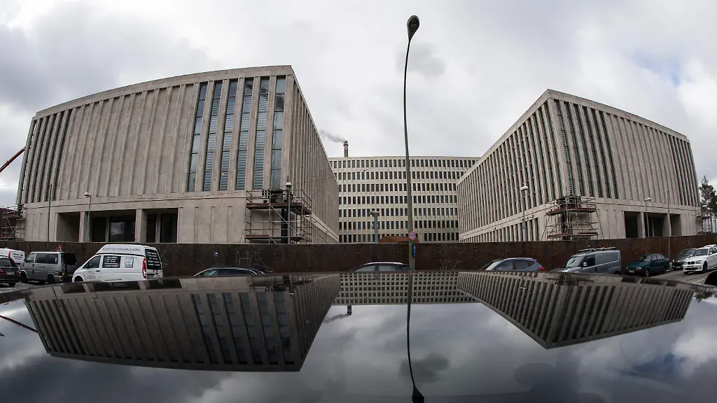 3o4c5309-jpg9152059590354968985