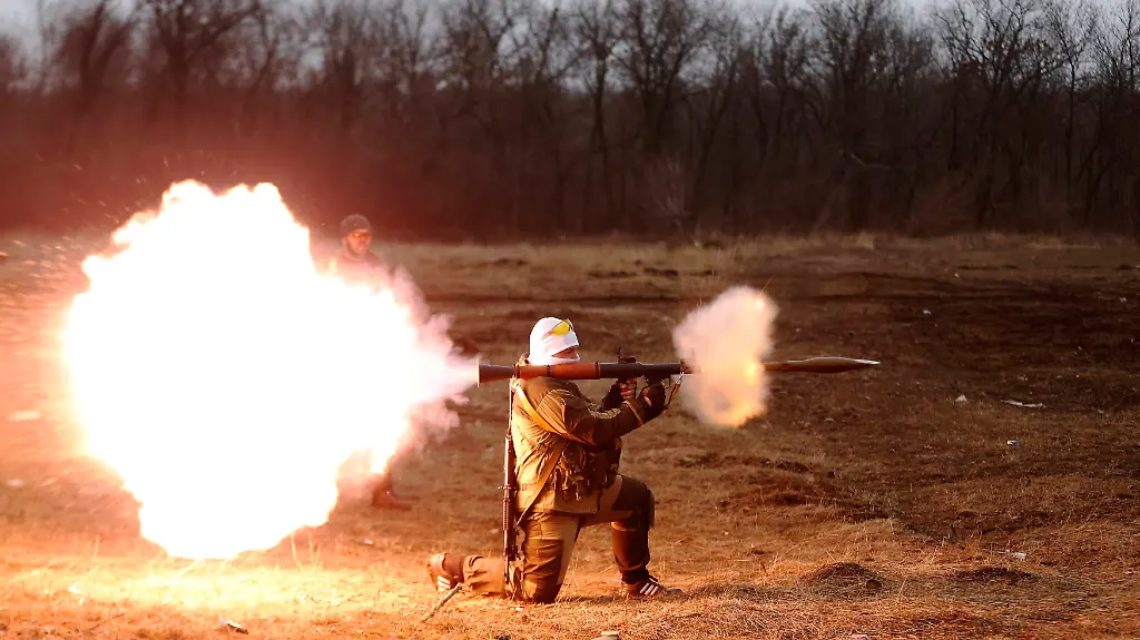 2015-03-01T154416Z-1953574711-GM1EB311TQ801-RTRMADP-3-UKRAINE-CRISIS-JPG3340291164494787803