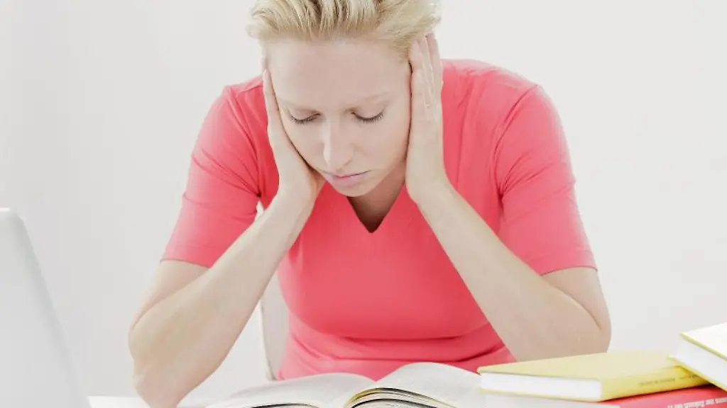 Stehen-schwierige-Aufgaben-an-koennen-sich-viele-nicht-aufraffen-Verschieben-heisst-dann-oft-die-schlechte-Loesung