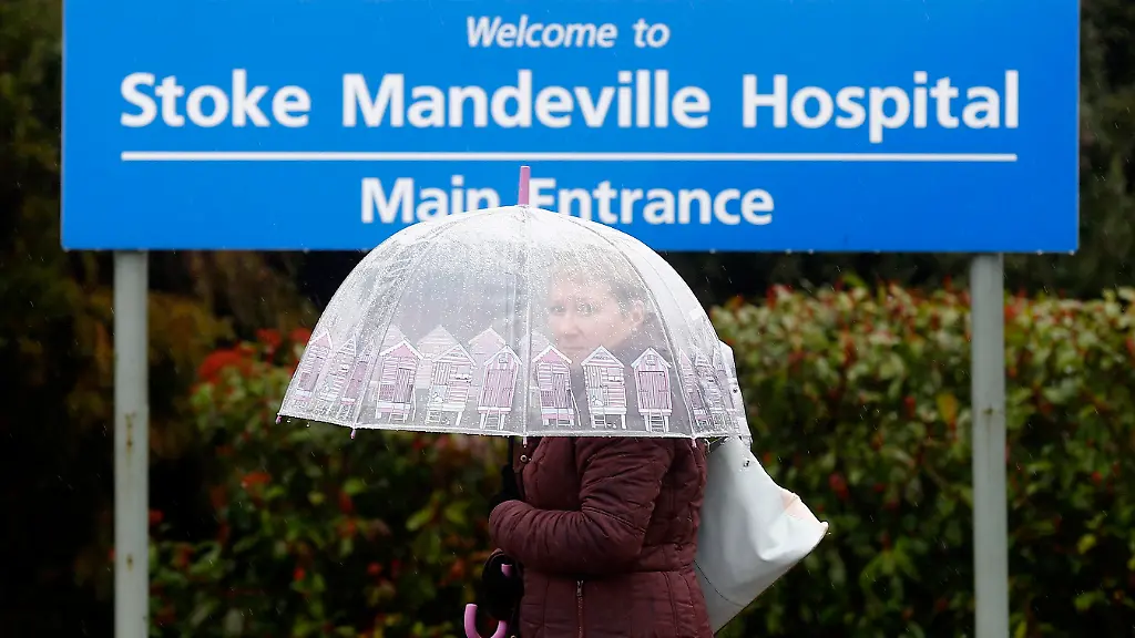 2015-02-26T135734Z-35986231-LM1EB2Q12SE01-RTRMADP-3-BRITAIN-SAVILE-JPG8081019925654558978