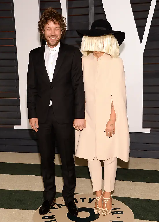 328CAE001DB33EE0-jpg132111357890623001