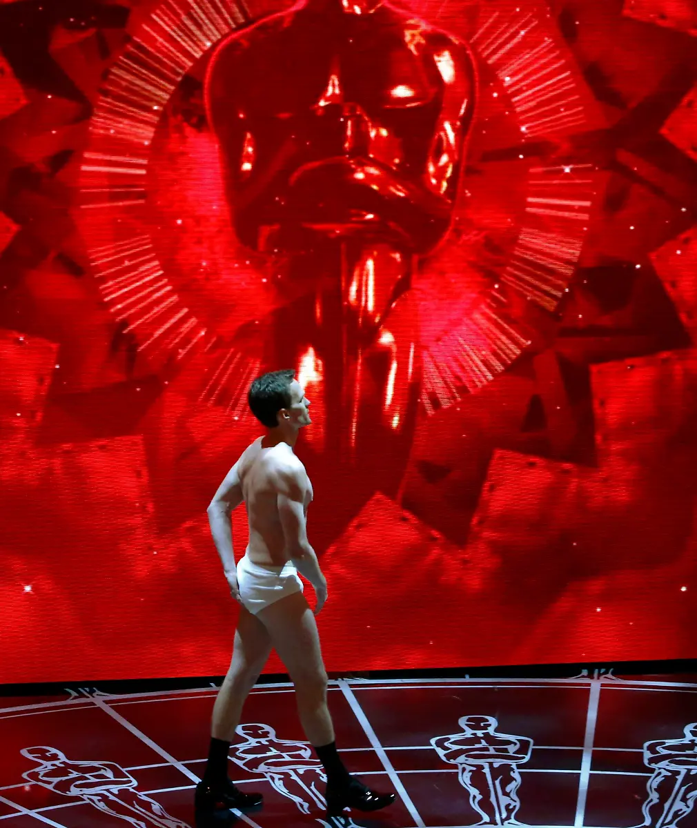 2015-02-23T024943Z-591681750-TB3EB2N07UKJC-RTRMADP-3-AWARDS-OSCARS-JPG2389711959762840593