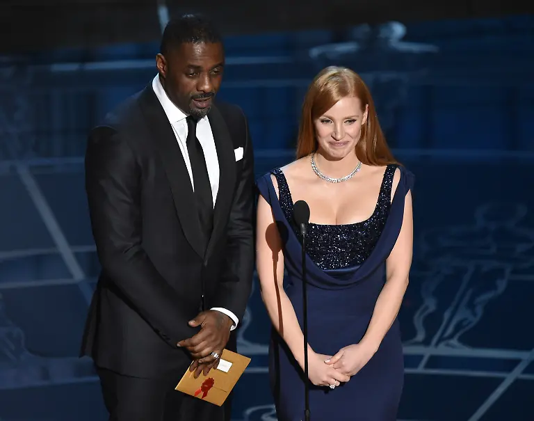 328CAE0015669923-jpg3293337175080717894