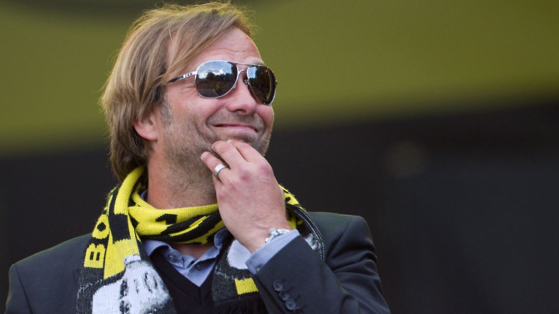 Auf ein Neues: Dem Vernehmen nach wird Dortmunds Meistertrainer Jürgen Klopp am ersten Spieltag der neuen Saison keine Sonnenbrille tragen.