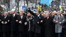 "Ruhm den Helden": Politiker gedenken der Maidan-Opfer