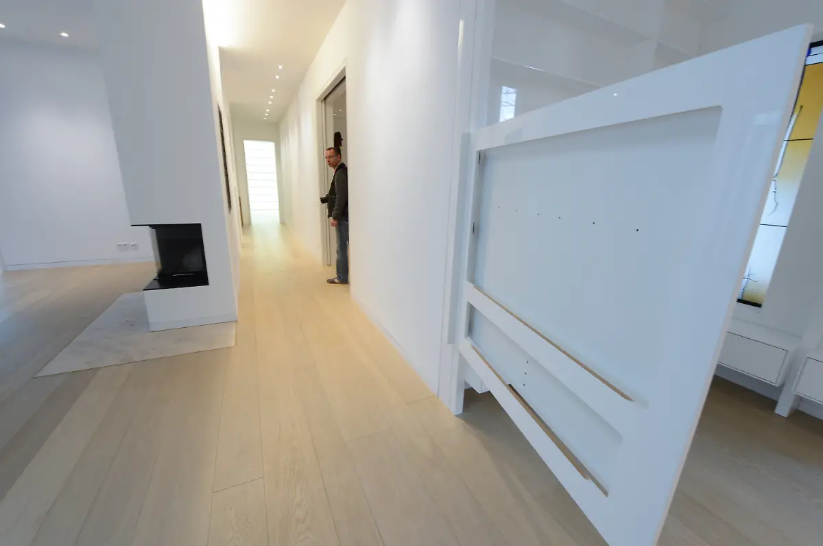 3ntt0208-jpg3111350579572055826