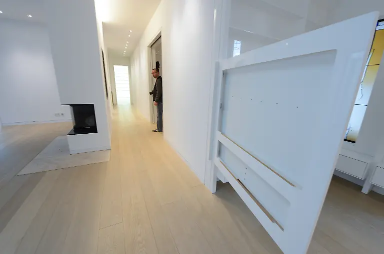 3ntt0208-jpg3111350579572055826