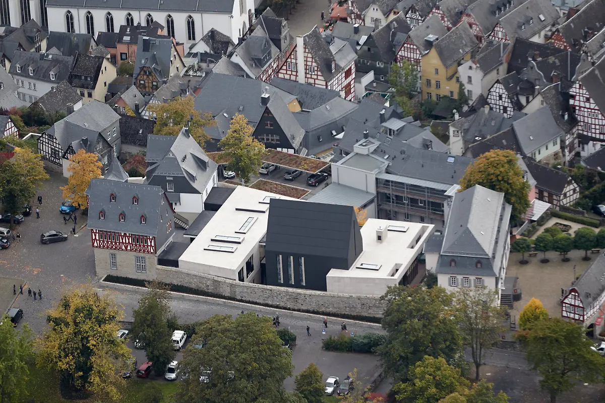 3nt70032-jpg7468888082802602127