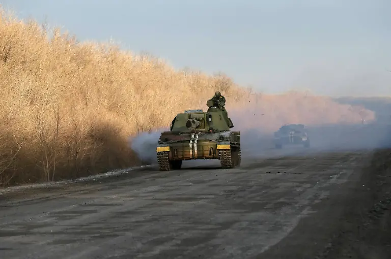 2015-02-19T140714Z-973725558-GM1EB2J1P6F01-RTRMADP-3-UKRAINE-CRISIS-JPG6631626835754910921