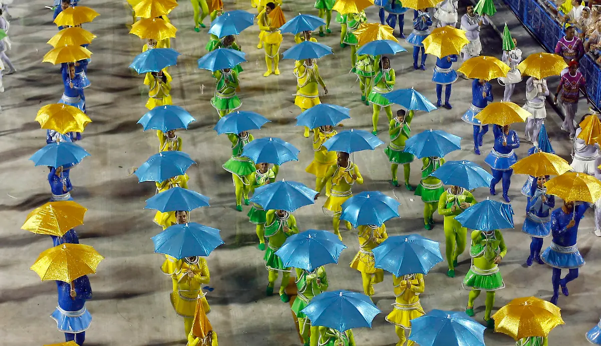 2015-02-16T014508Z-1687814471-GM1EB2G0R0401-RTRMADP-3-BRAZIL-CARNIVAL-JPG2240024294645651330