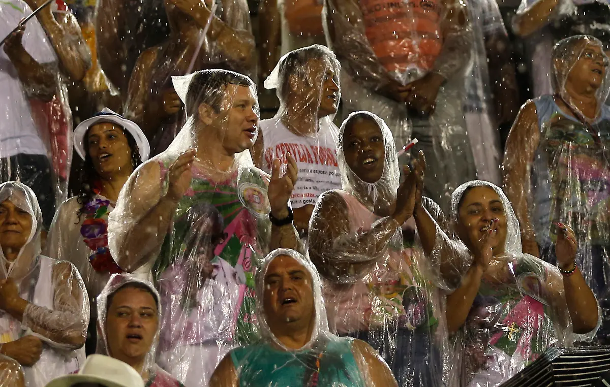 328CA00016581340-jpg2586608362745003795