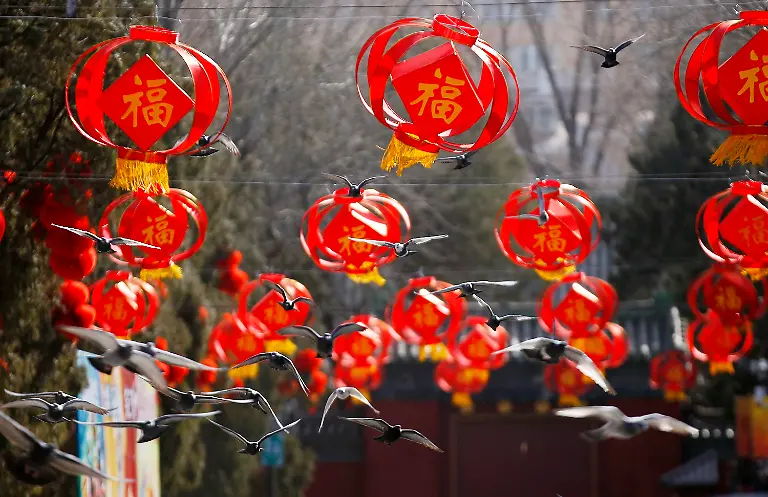 2015-02-16T094354Z-795393095-GM1EB2G1D3U01-RTRMADP-3-CHINA-SOCIETY-JPG7354541645883422211