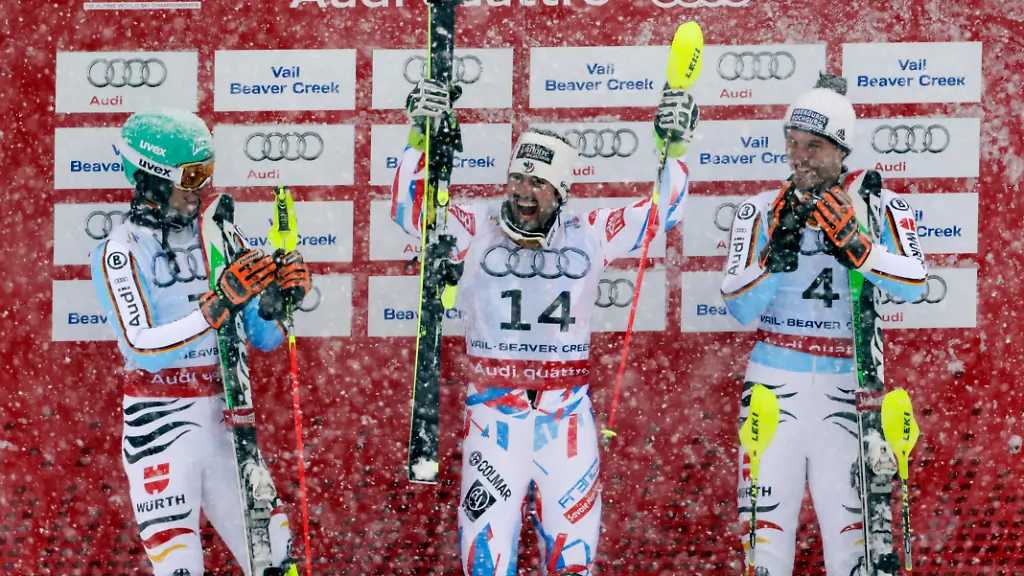 2015-02-15T223506Z-1346522878-NOCID-RTRMADP-3-ALPINE-SKIING-FIS-WORLD-CHAMPIONSHIPS-MEN-S-SLALOM-RUN-2-JPG618431483019596988