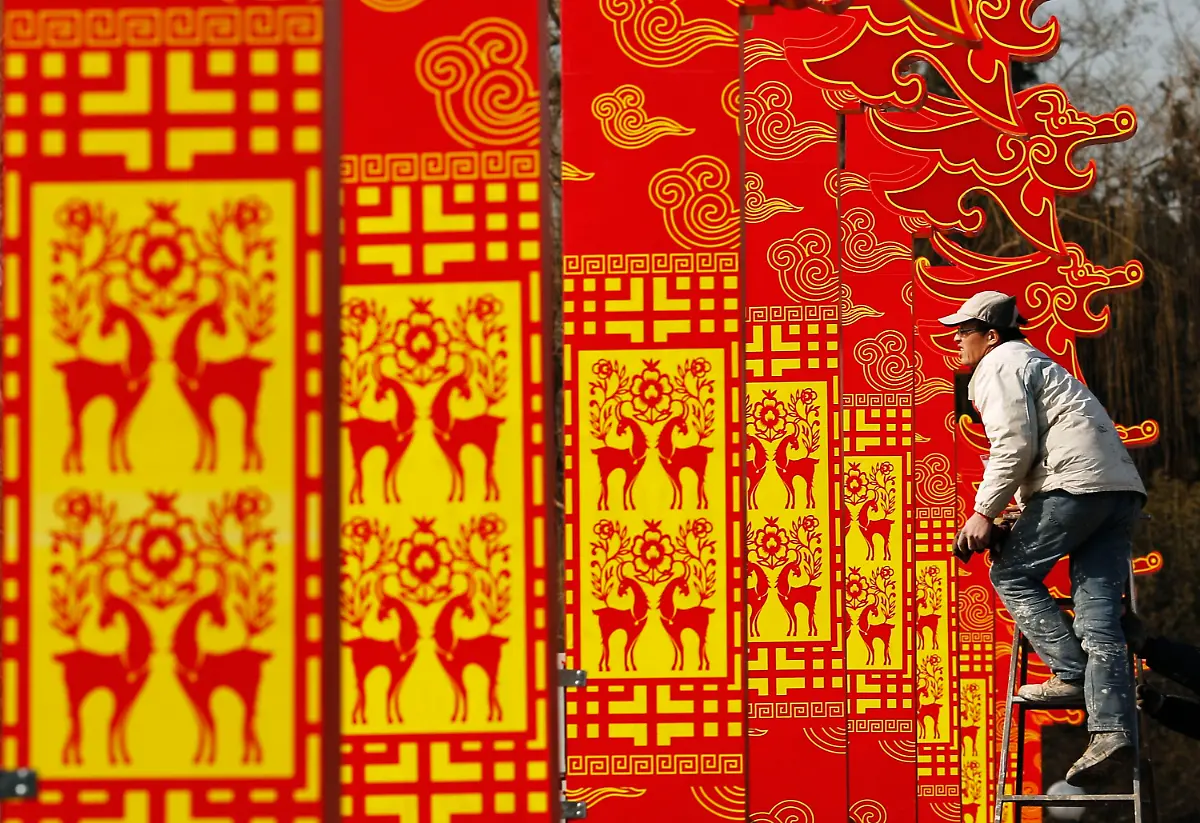 2015-02-09T095434Z-1714069371-GM1EB291DCJ01-RTRMADP-3-CHINA-DAILYLIFE-JPG4294105067826238366