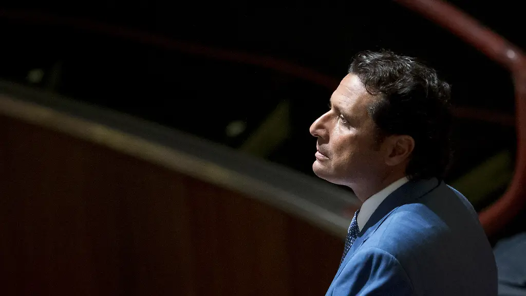 328C9200C024D50C-jpg3669563076136075018