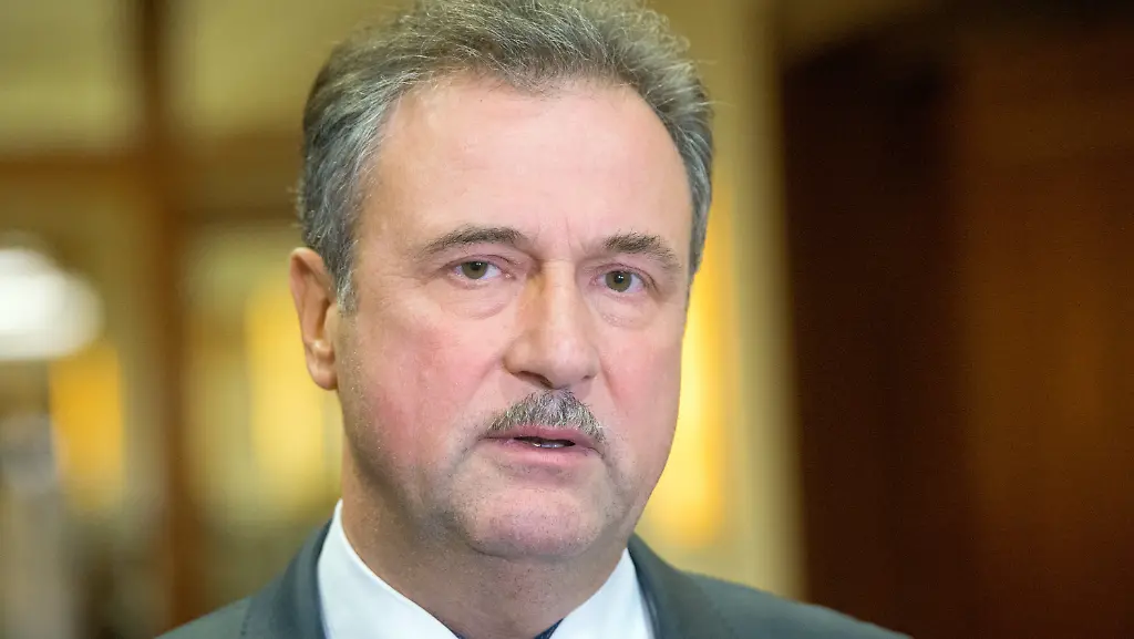 3nhw0839-jpg7437302803858837982