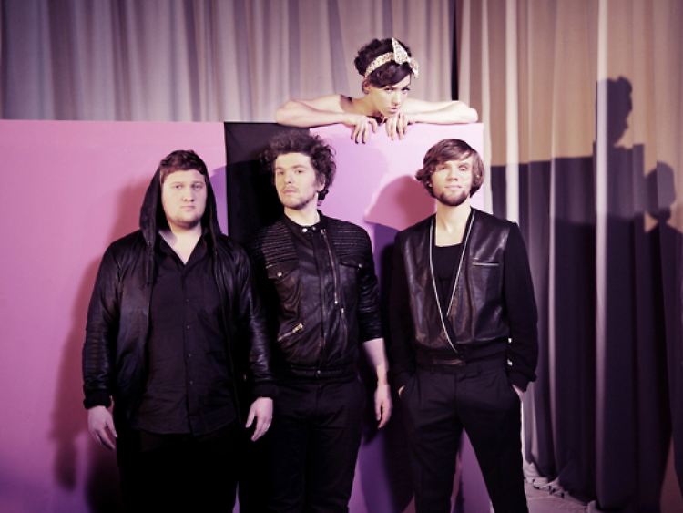 Die Jungs in der Band sind Julian Cassel, Tommi Holtgreve und Andi Weizel (v.l.n.r.).