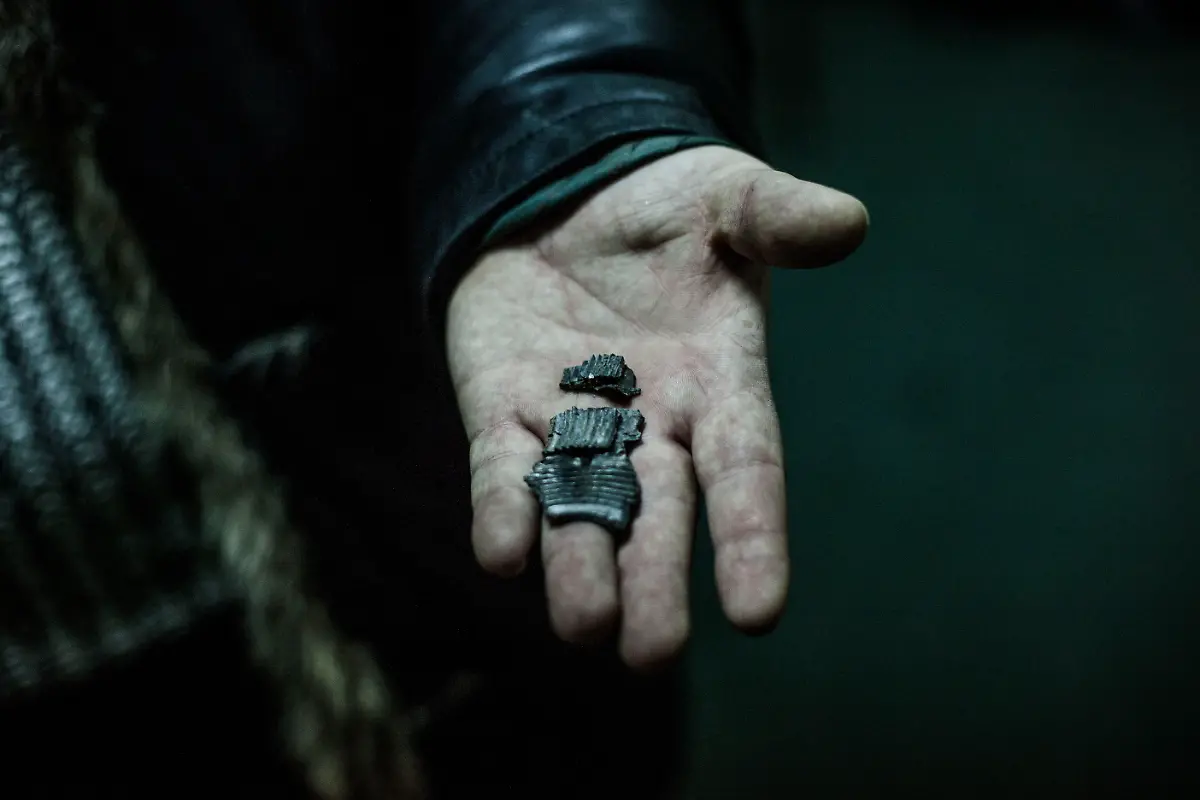 328C6400A4177080-jpg7543662350382645490