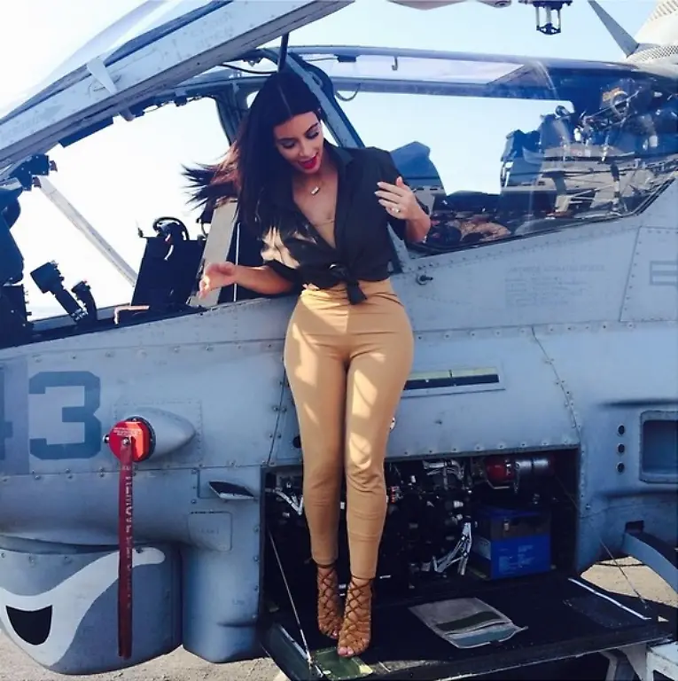 kim-kardashian-flugzeug