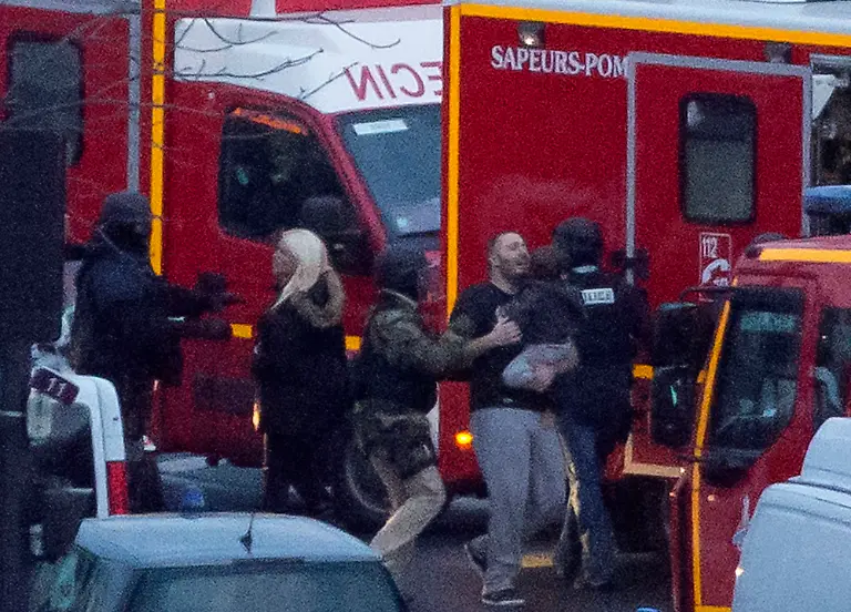 328C5200571CEF5D-jpg3926543053919105020