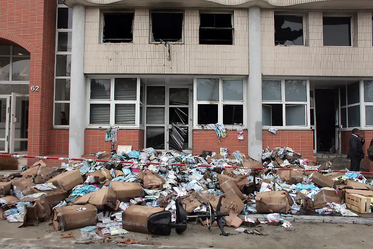 3n0c2455-jpg4785752336750405613