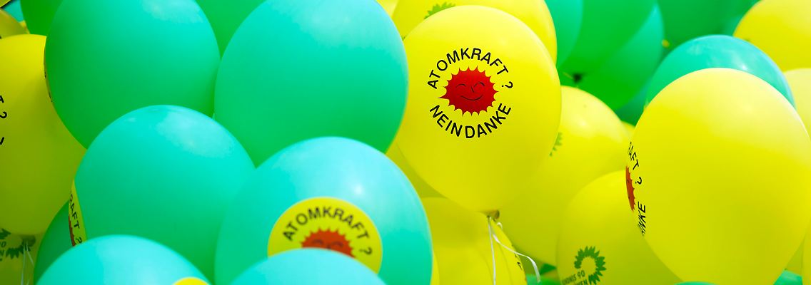 Konfliktpotenzial: Wie beim Atomausstieg wachsen die Gräben der Grünen zu den politischen Bewegungen, die sie getragen haben.