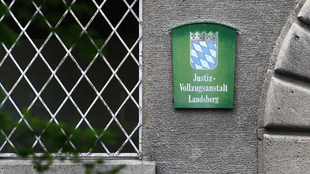 3mot0223-jpg5385481017754085112