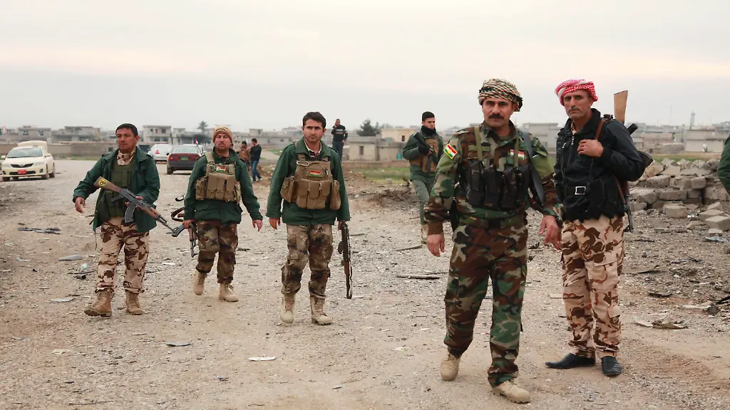 2014-12-18T210112Z-2090004927-GM1EACJ0DR001-RTRMADP-3-MIDEAST-CRISIS-SINJAR-JPG110737092765406107