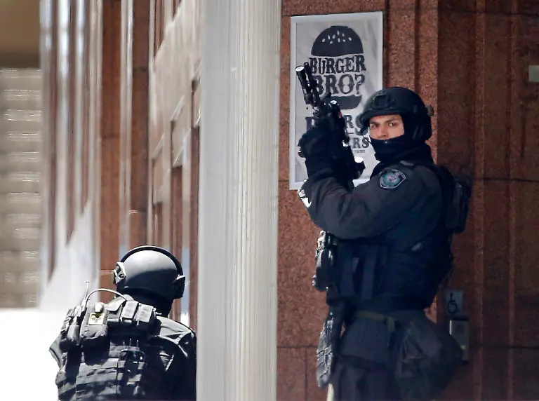 2014-12-15T013016Z-633744558-GM1EACF0QC001-RTRMADP-3-AUSTRALIA-SECURITY-JPG363881807772909321