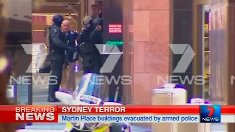 2014-12-15T054422Z-1411466143-GM1EACF11WJ01-RTRMADP-3-AUSTRALIA-SECURITY-JPG357590926997331036