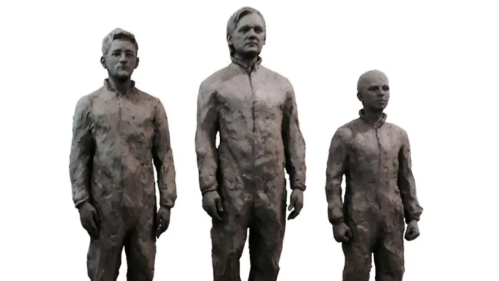 Denkmal-Snowden-Assange-Manning