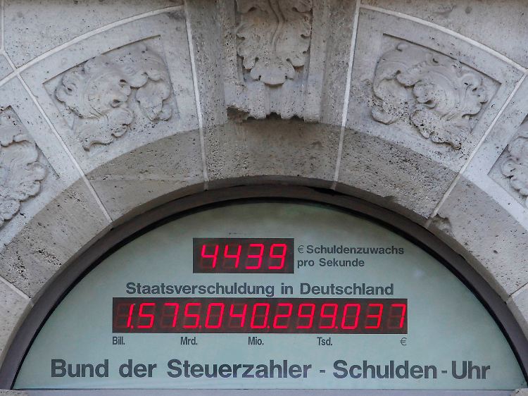 Die Schuldenuhr tickt unerbittlich.