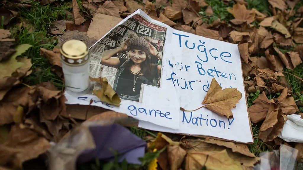 3mbq0419-jpg1249462573790049905