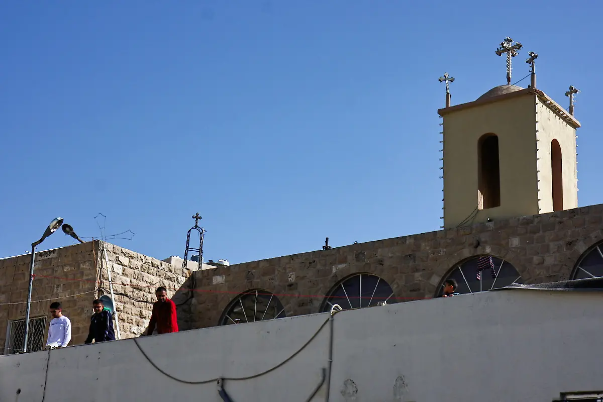 6-Credit-Nora-Schareika