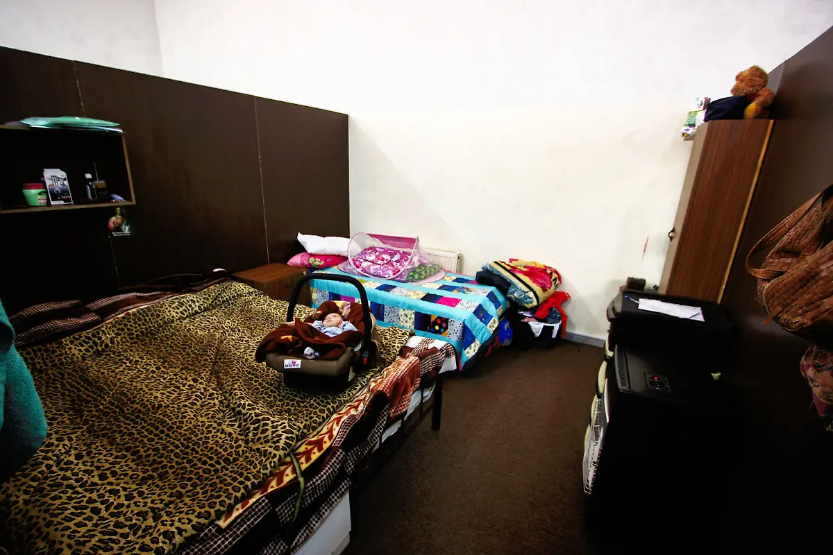 9a-Credit-Nora-Schareika