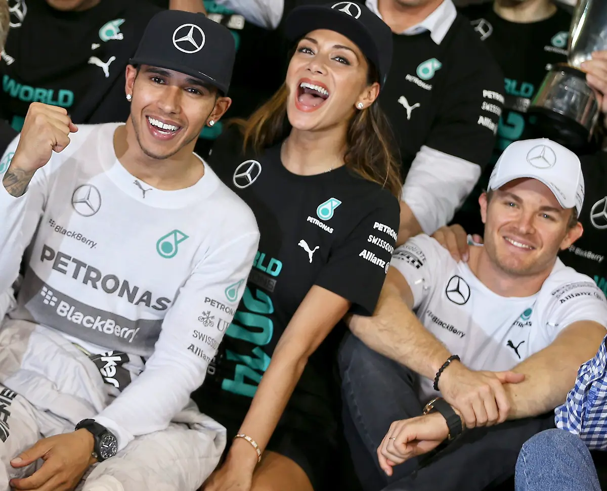 lewis-hamilton-23